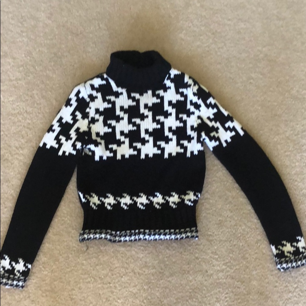 Black & White Turtle Neck